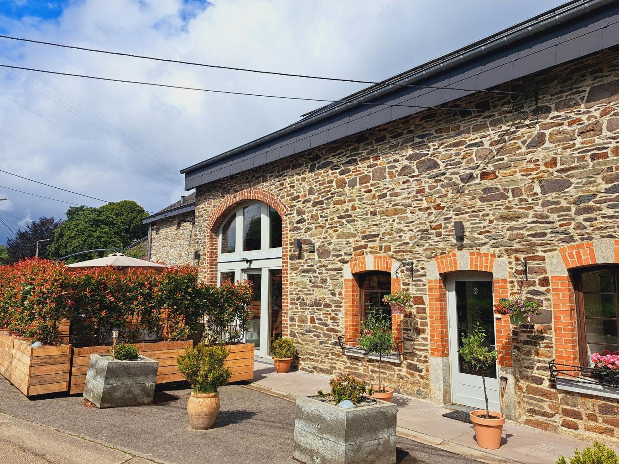 Sous La Charpente Hotel La Roche-en-Ardenne Exterior photo